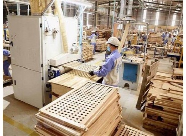 Top 5 export solid wood furniture factories in Vietnam