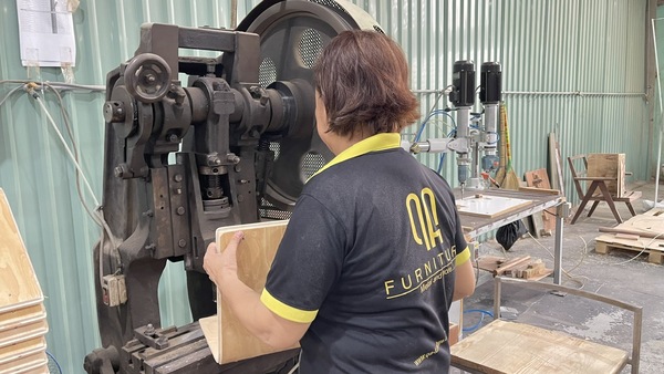 QA Furniture applies modern machinery to the production process