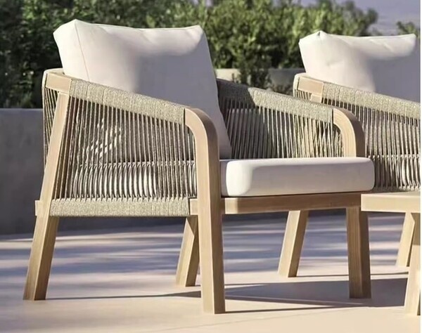 Chairs made of teak wood are popular today